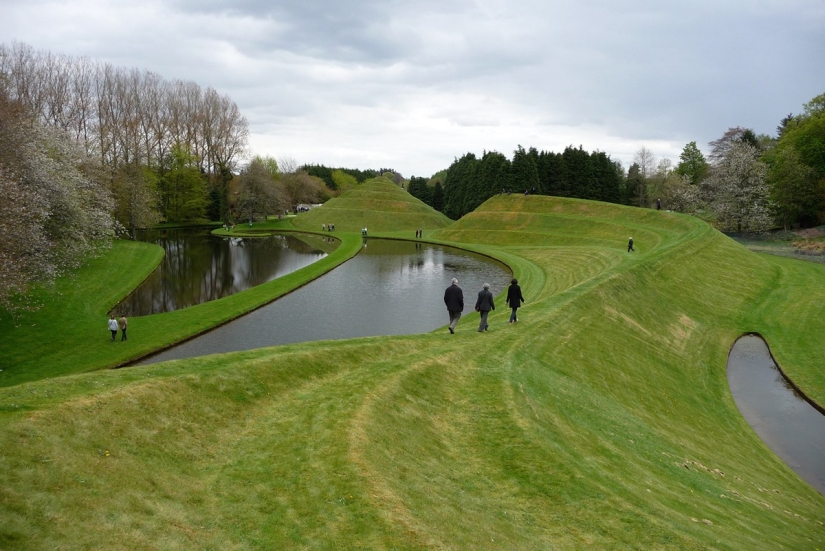 The garden of cosmic speculation Charles Jencks The garden of cosmic speculation Charles Jencks