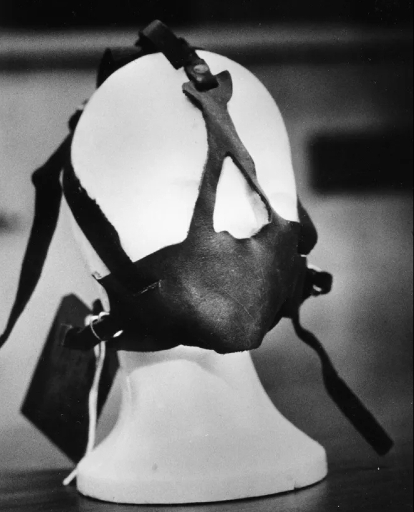 The Girl in the Box: The Story of Colleen Stan, Who Lived in a Maniac&#39;s House for 7 Years