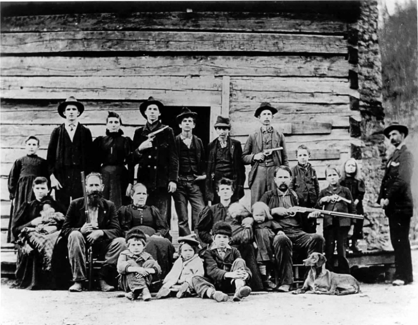 The hatfields vs McCoys: how two American families gave vendetta a pig The hatfields vs McCoys: how two American families gave vendetta a pig