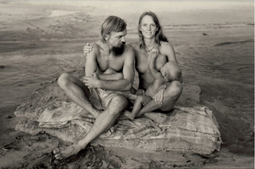 The hippie camp Taylor camp — a utopian place with no worries, evil and clothing