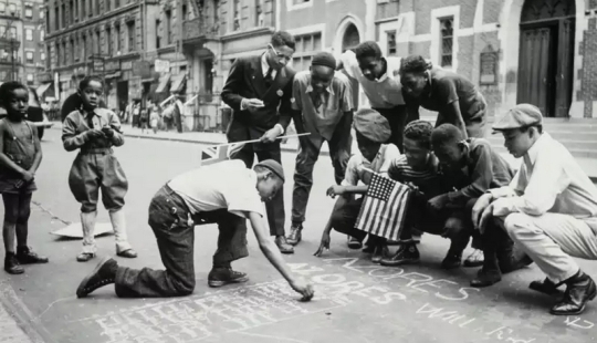 The history of the 20th century in the photographs of the "first paparazzo" Lucien Aigner