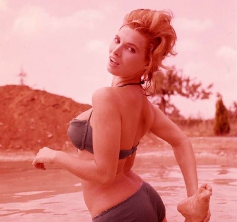 The Italian beauty Scilla Gabel — understudy Sophia Loren The Italian beauty Scilla Gabel — understudy Sophia Loren