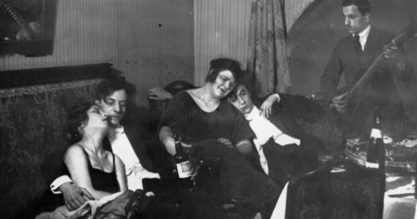 The Jewish cartel "Zvi Migdal" — a cynical pimps in bales The Jewish cartel "Zvi Migdal" — a cynical pimps in bales