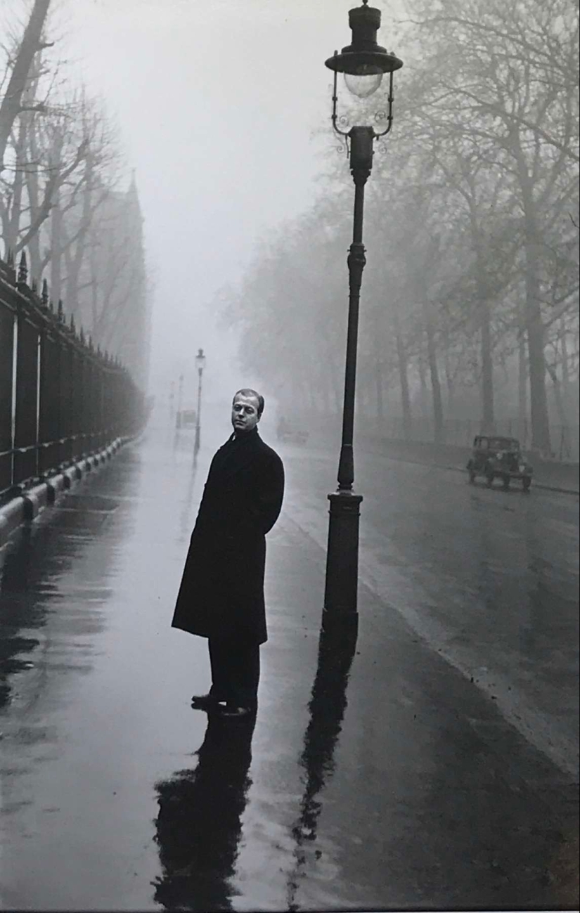 The journey on the road of life: expressive of classic photos of Elliott Erwitt The journey on the road of life: expressive of classic photos of Elliott Erwitt