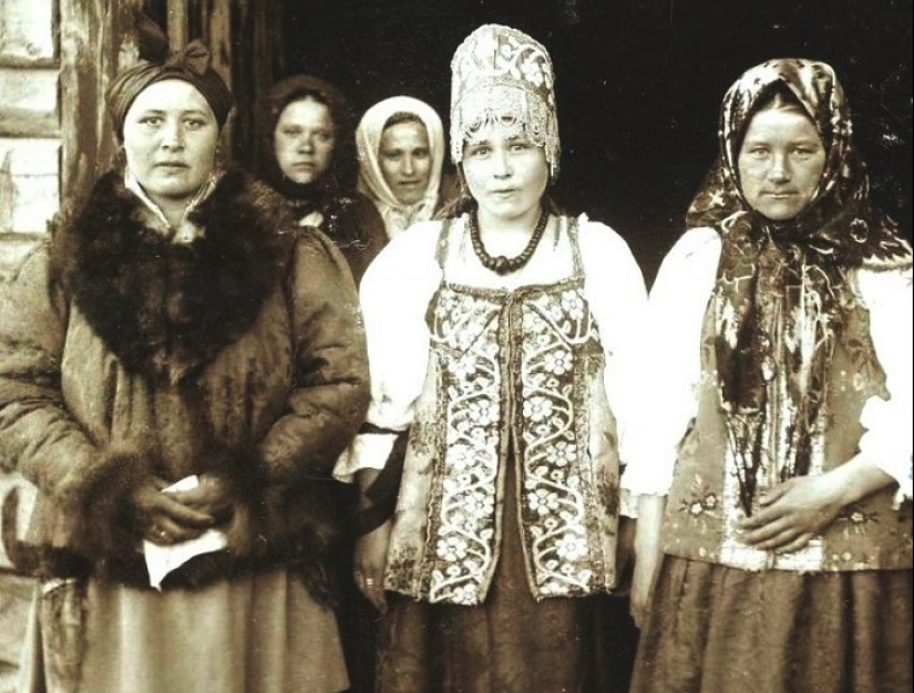 The kissing ceremony and other ancient rules of Russian etiquette that amazed foreigners The kissing ceremony and other ancient rules of Russian etiquette that amazed foreigners