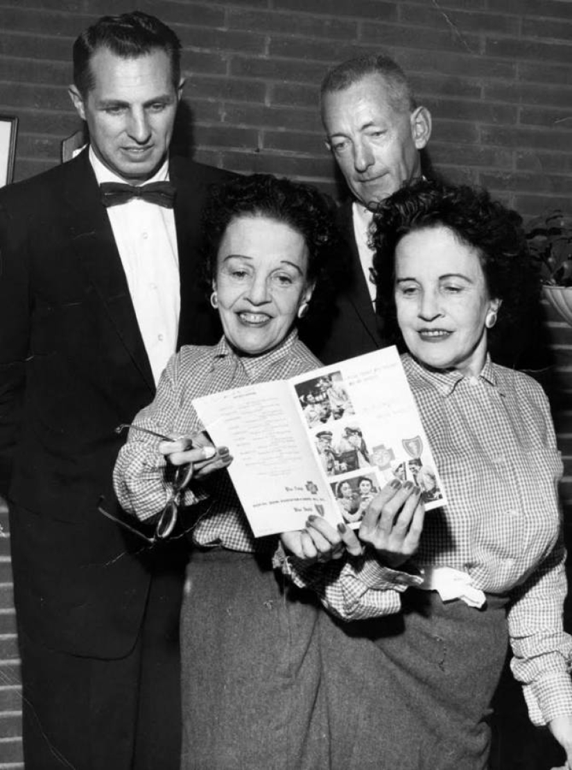 The life of Siamese twins Daisy and Violet Hilton The life of Siamese twins Daisy and Violet Hilton