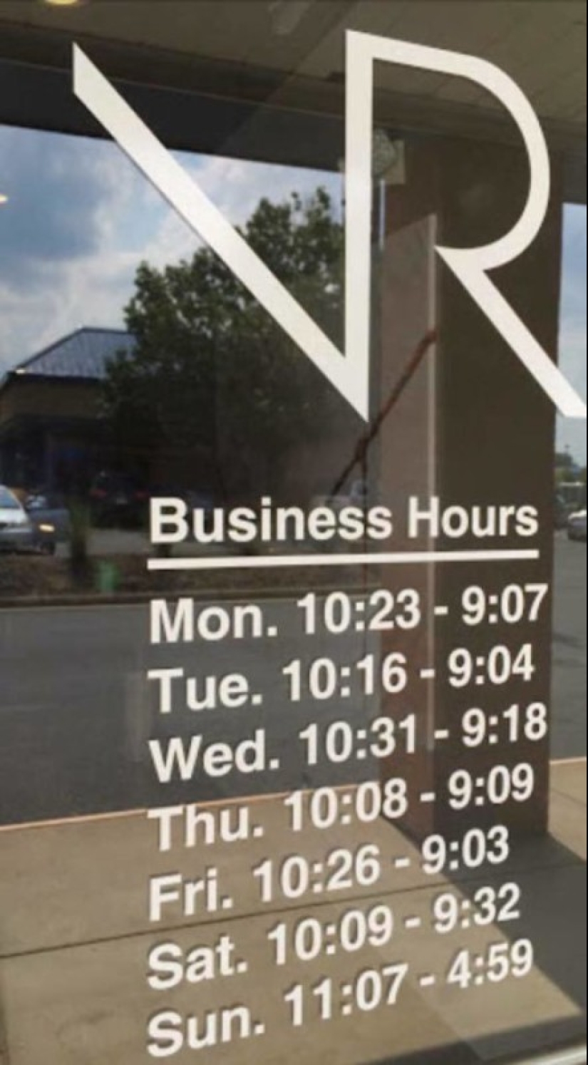 The little things that annoy us in everyday life The little things that annoy us in everyday life