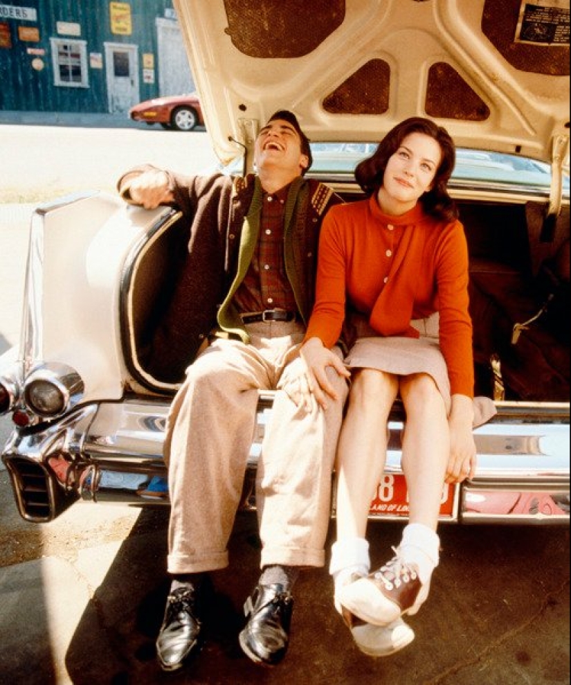 The Love Story of Joaquin Phoenix and Liv Tyler: Between Light and Shadows The Love Story of Joaquin Phoenix and Liv Tyler: Between Light and Shadows