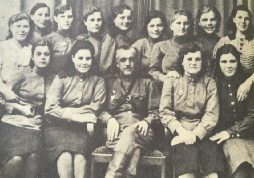 "The main thing is not to die in men's underwear»: how women survived and coped with everyday life during the war "The main thing is not to die in men's underwear»: how women survived and coped with everyday life during the war