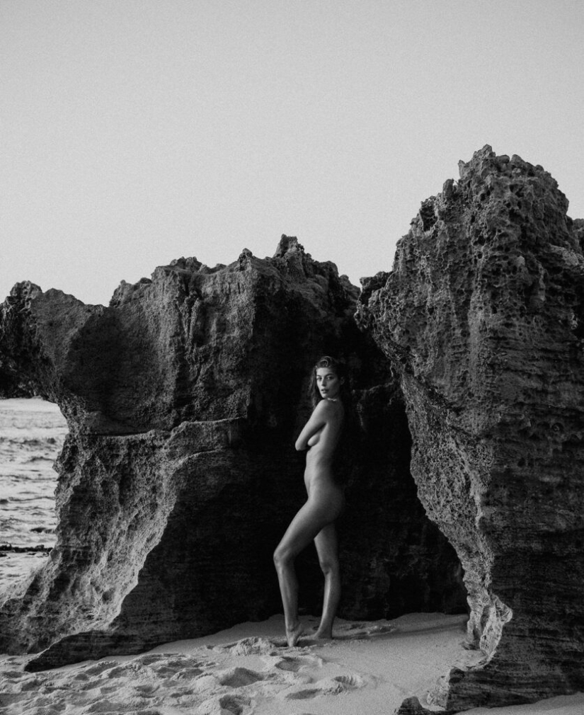 The master of glamorous eroticism Chris Smith The master of glamorous eroticism Chris Smith