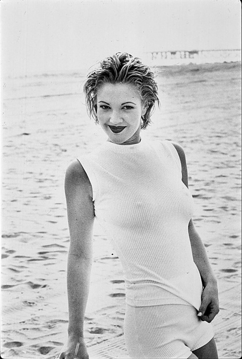 The mystery of femininity in erotic photographs by Ellen von Unwerth The mystery of femininity in erotic photographs by Ellen von Unwerth