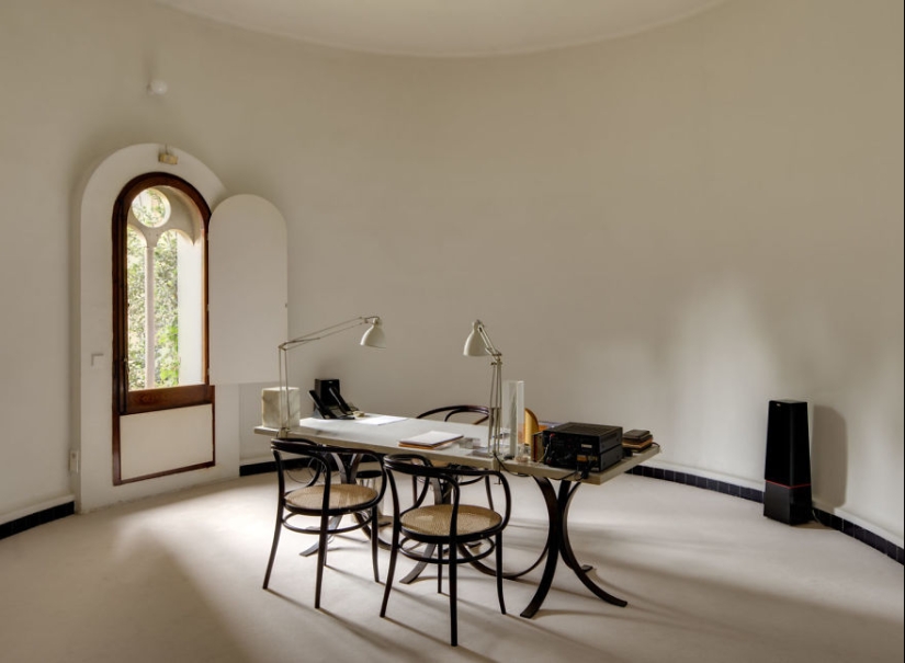 The old cement factory was turned into a real villa The old cement factory was turned into a real villa