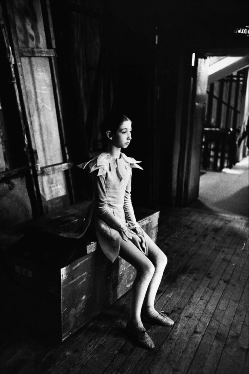 The Other Side of the Beautiful Gérard Ufères: Behind the Scenes of Theaters, Museum Masterpieces, and Their Connoisseurs