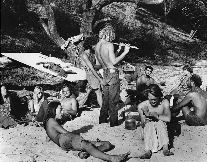 The revolution without pants: how the hippies of the 60s hung out The revolution without pants: how the hippies of the 60s hung out