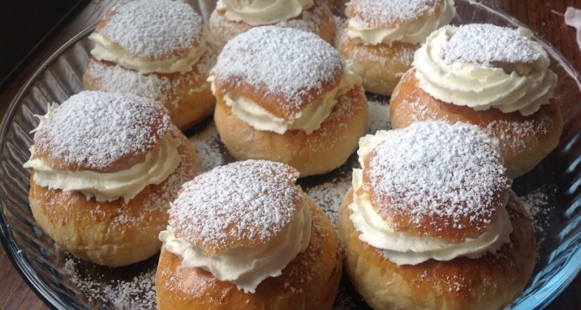 The ridiculous death of the King of Sweden, who was killed by a bun