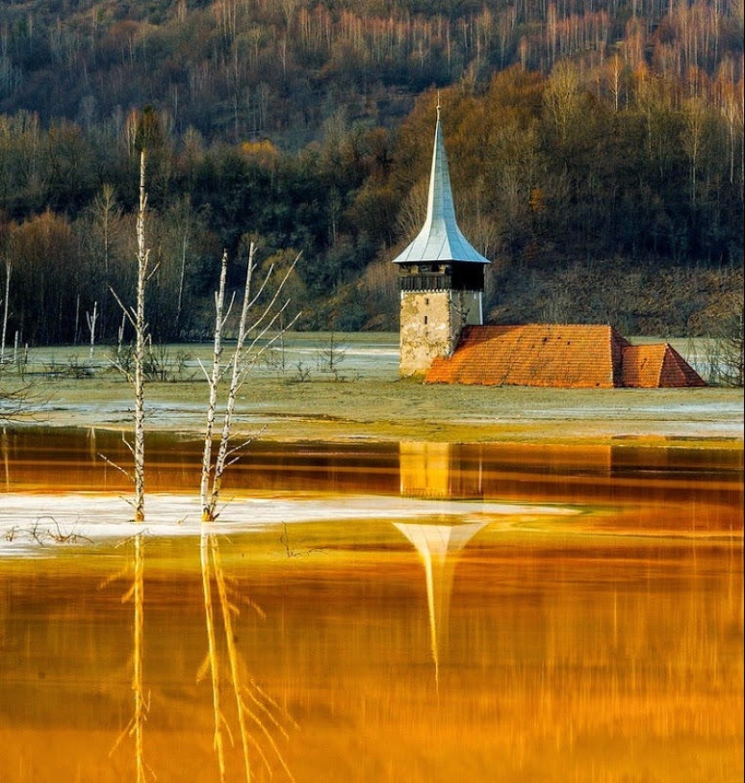 The Romanian countryside, the site of which is formed a toxic lake