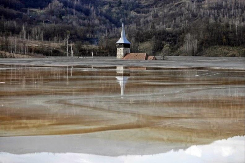 The Romanian countryside, the site of which is formed a toxic lake