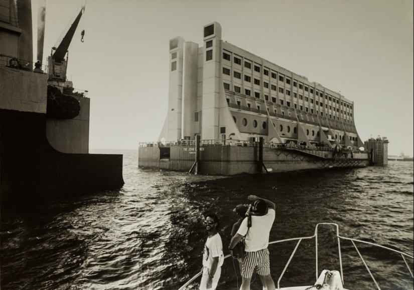 The sad story of the first floating hotel, which was haunted by failures The sad story of the first floating hotel, which was haunted by failures