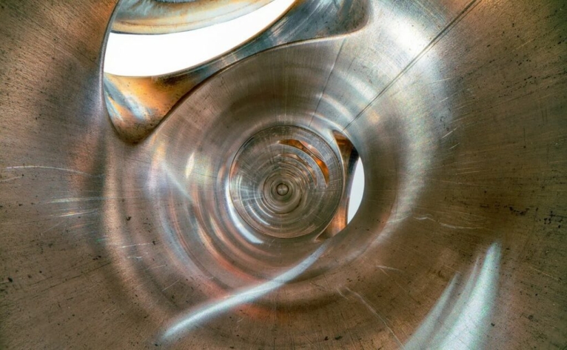 The Secrets of Musical Instruments Through the Lens of a Brilliant Photographer