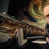 The Secrets of Musical Instruments Through the Lens of a Brilliant Photographer