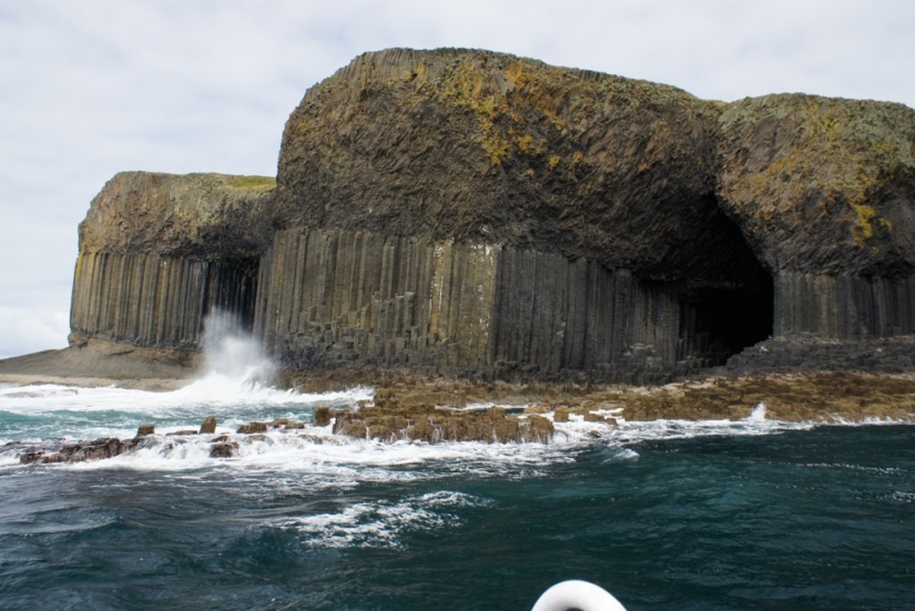 The Singing cave of Fingal