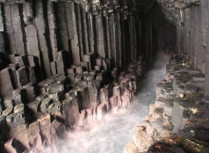 The Singing cave of Fingal