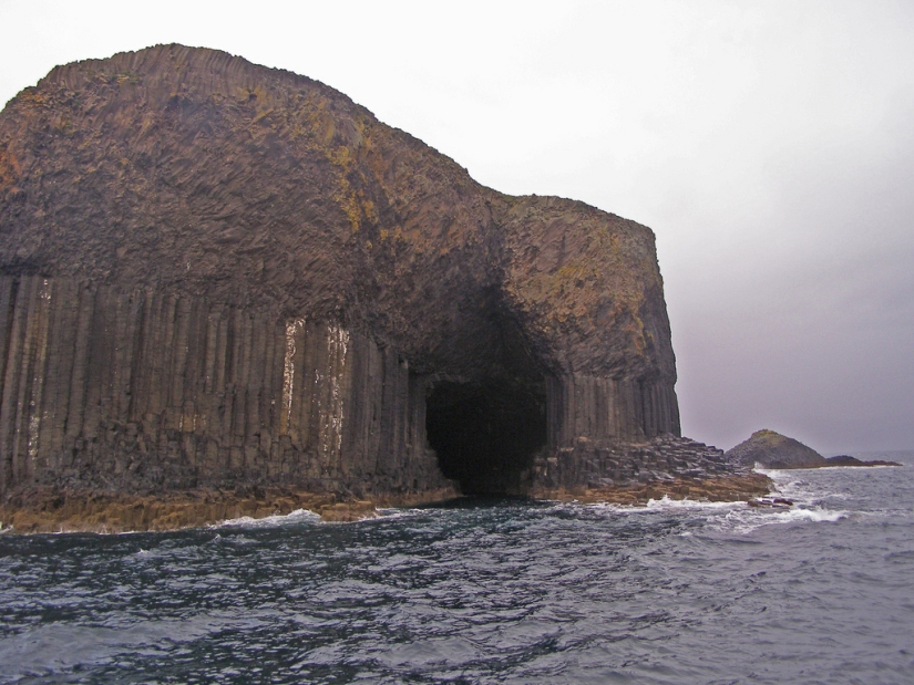 The Singing cave of Fingal