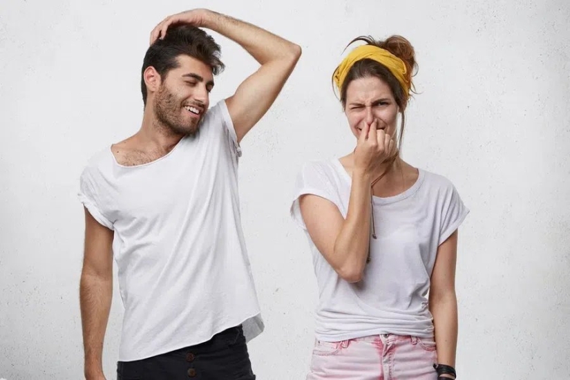 The smell of a man: scientists have found that women identify bachelors by smell