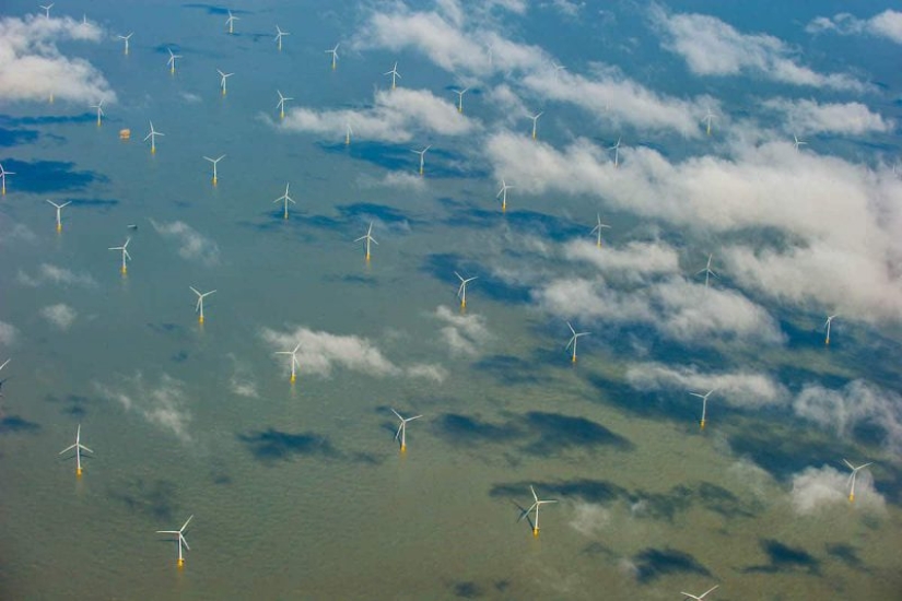 The source of life: the relationship of mankind and water on the aerial photographs by Jason Hawkes