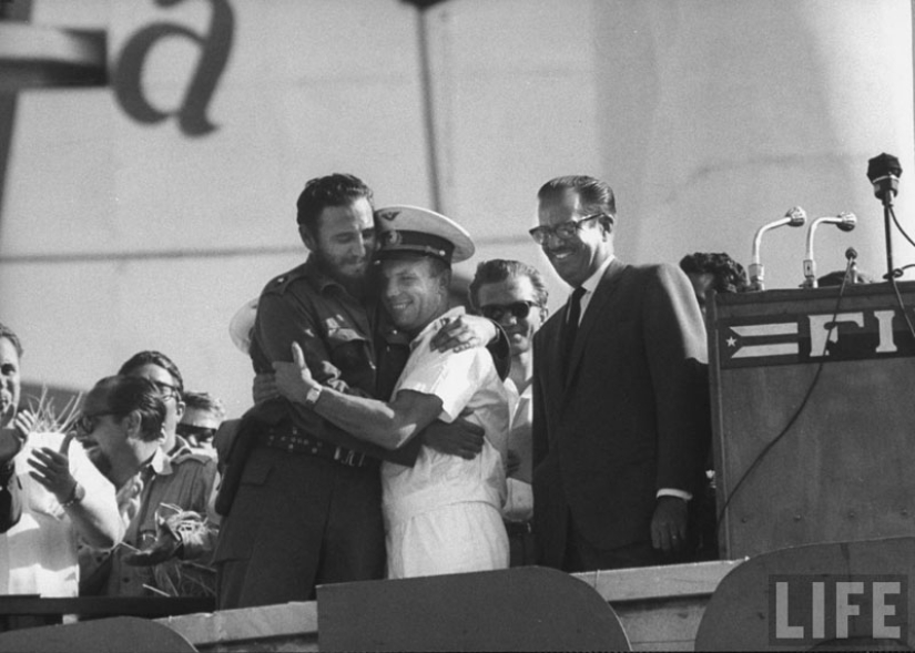 "The space is calling everyone! And call. How vechnyy Zov" (Yuri Gagarin)