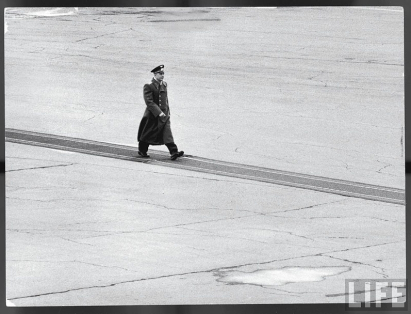 "The space is calling everyone! And call. How vechnyy Zov" (Yuri Gagarin)