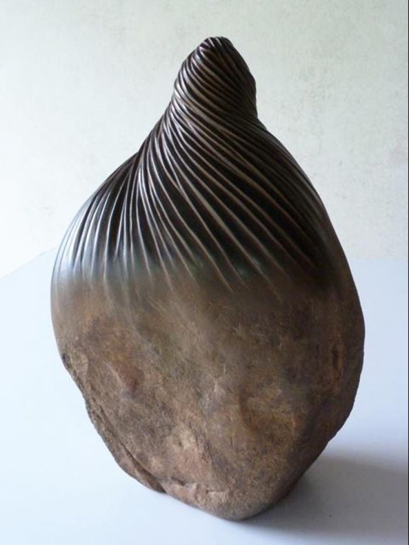 The Spaniard has mastered the art of crushing stones The Spaniard has mastered the art of crushing stones