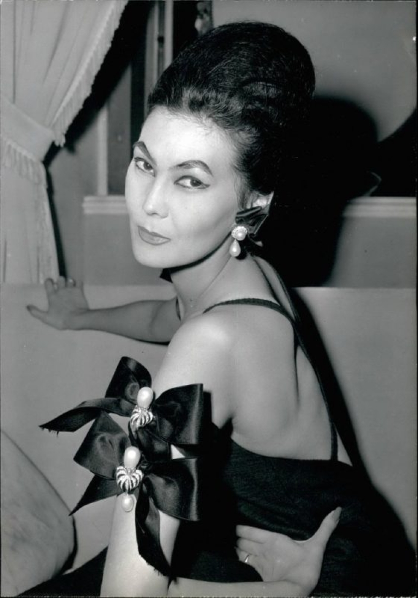 The story of Alla Ilchun, a Kazakh Cinderella and a partisan who became the muse of Christian Dior The story of Alla Ilchun, a Kazakh Cinderella and a partisan who became the muse of Christian Dior