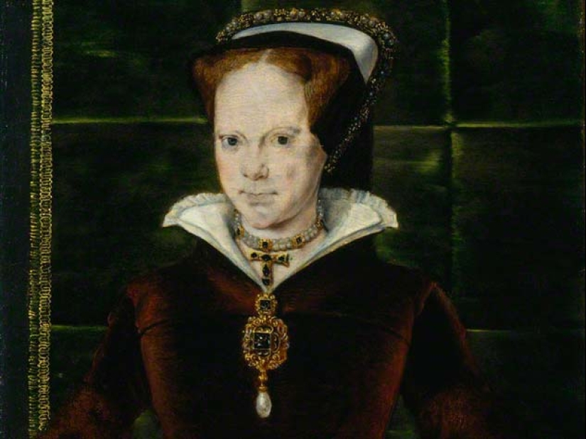 The story of Bloody Mary the first Queen of England Mary Tudor The story of Bloody Mary the first Queen of England Mary Tudor