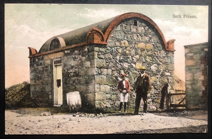 The strange story of the "rain Lord" Charles Hatfield, who almost drowned California