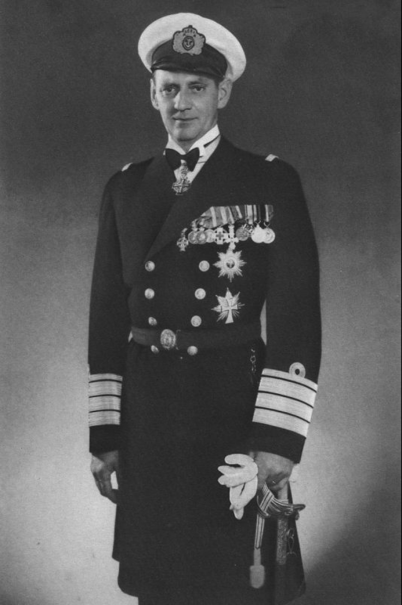 "The tattooed king," Frederick IX, who has changed the history of Denmark