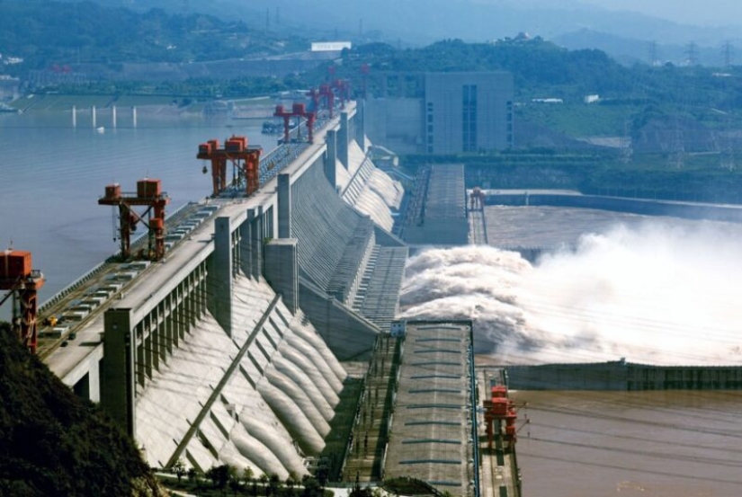 The Three Gorges Dam, or How the Chinese slowed the Earth's Rotation The Three Gorges Dam, or How the Chinese slowed the Earth's Rotation