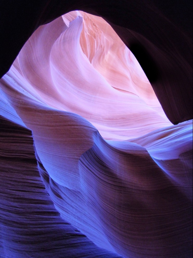 The unearthly beauty of Antelope Canyon
