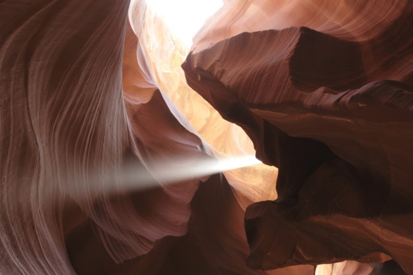 The unearthly beauty of Antelope Canyon