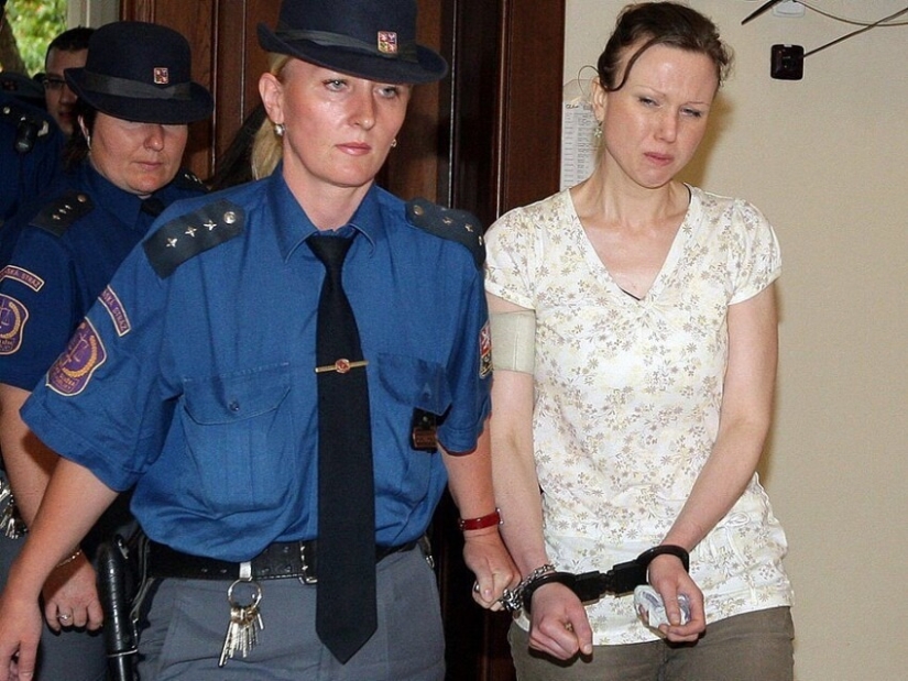 The werewolf girl, or how a 13-year-old boy turned out to be a 34-year-old woman The werewolf girl, or how a 13-year-old boy turned out to be a 34-year-old woman