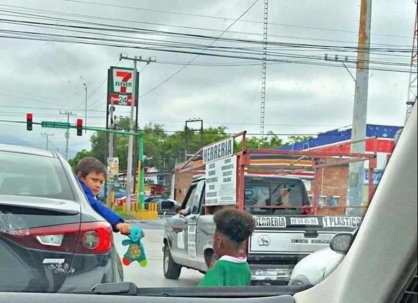 The world is better than you think: 35 emotional photos that prove it The world is better than you think: 35 emotional photos that prove it