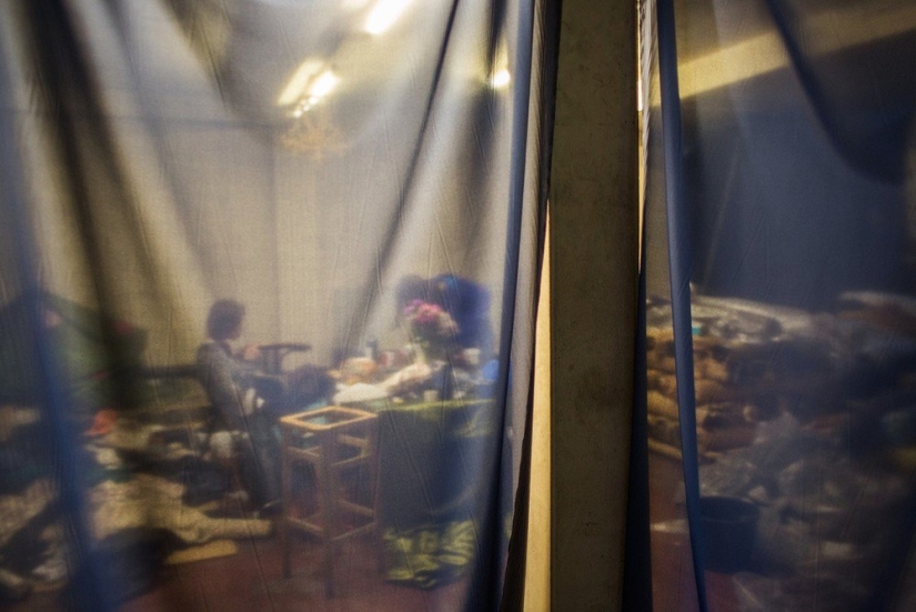 The world of London squats and their inhabitants in the photo project of Corinna Kern