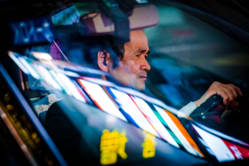 The world of perfect night taxi drivers in Tokyo