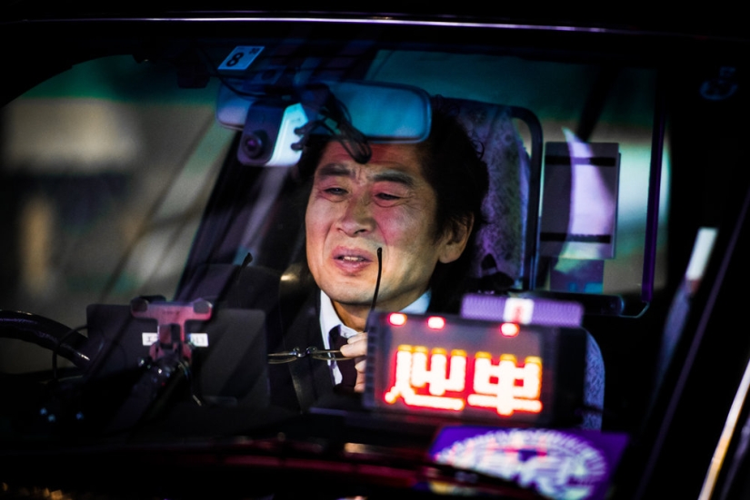 The world of perfect night taxi drivers in Tokyo