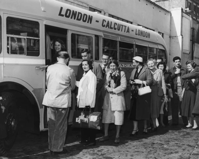 The world's longest bus route London - Kolkata