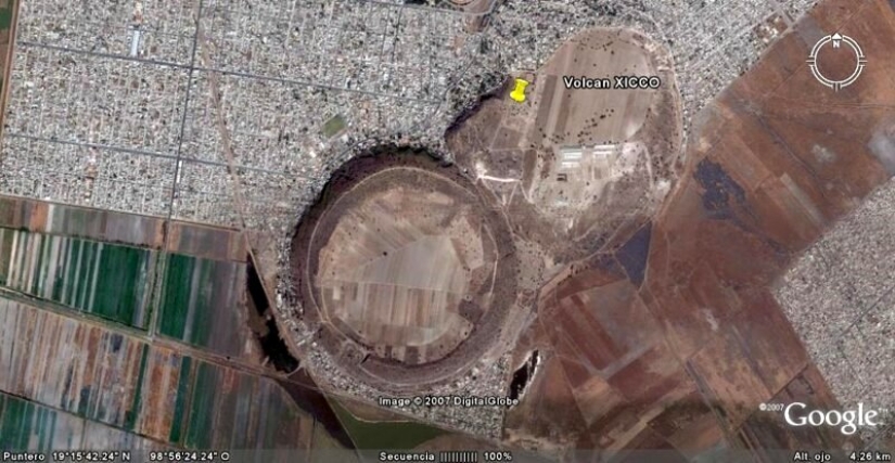 The Xico Crater is a grandiose natural wonder on the outskirts of Mexico City