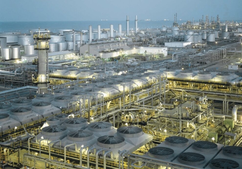 There is a huge country on the world map where there is not a single river There is a huge country on the world map where there is not a single river