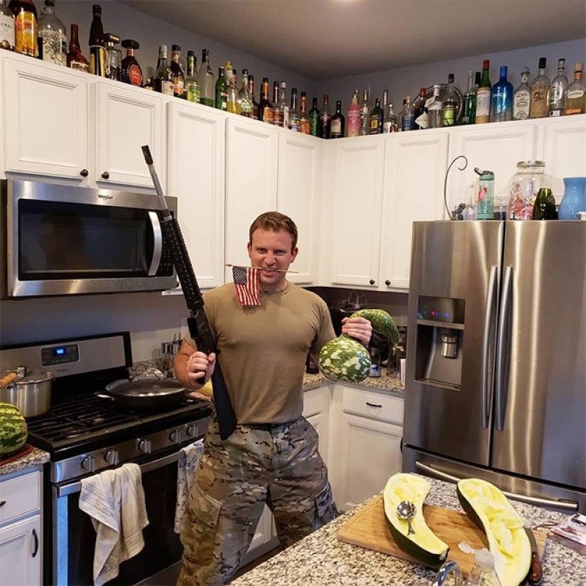 There is a hunt for carrots, or Gardeners with their glorious trophies There is a hunt for carrots, or Gardeners with their glorious trophies