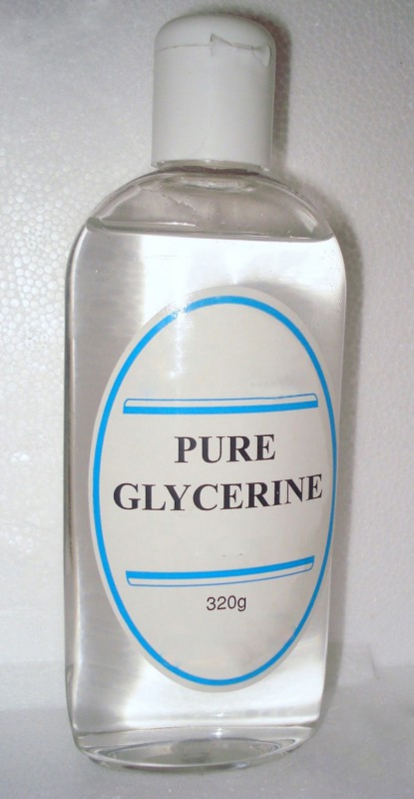 There&#39;s a pear hanging, you can&#39;t eat it: how food is photographed for advertising