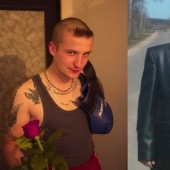 These men photos better than any Insta-divas! Don't believe?